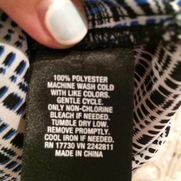 Mossimo  Sleeveless Plaid Dress - Picture 3 of 3